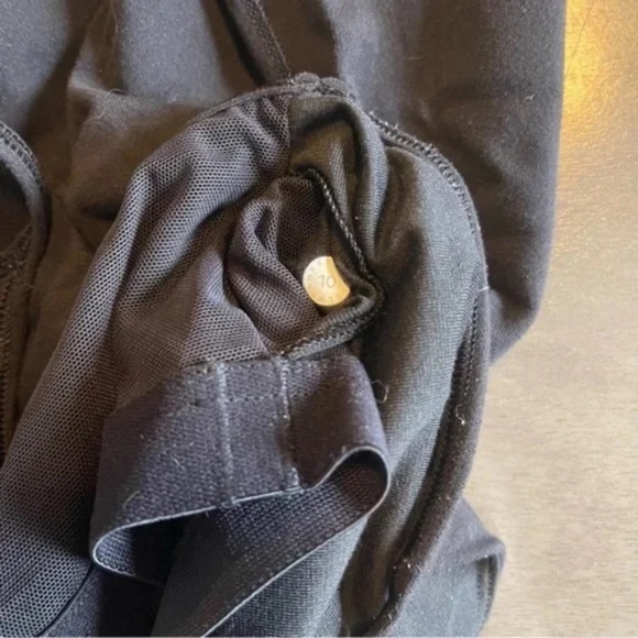 Lululemon Power Y Tank Top - Black - Picture 10 of 10